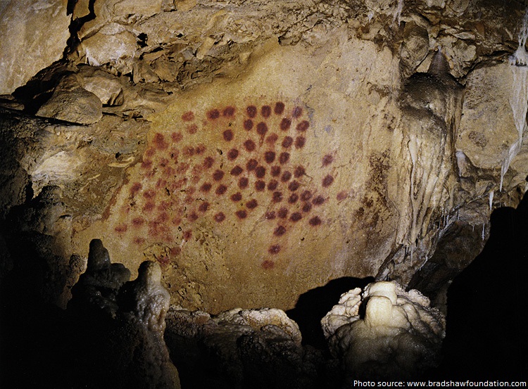 cave of Chauvet - square hand printings